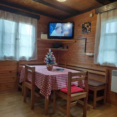 Hiska Tara In Alja Terme Catez * Mostec